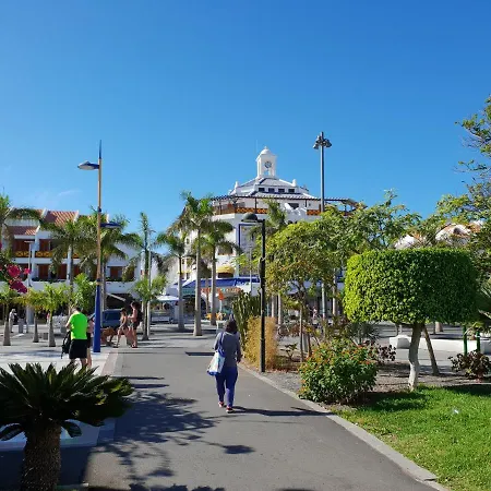 Duplex No 6 Directly At The Sea And Beach, Heated Pool, Wifi, Terrace Apartment