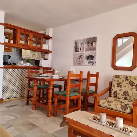 Duplex No 6 Directly At The Sea And Beach, Heated Pool, Wifi, Terrace Playa de las Americas (Tenerife)