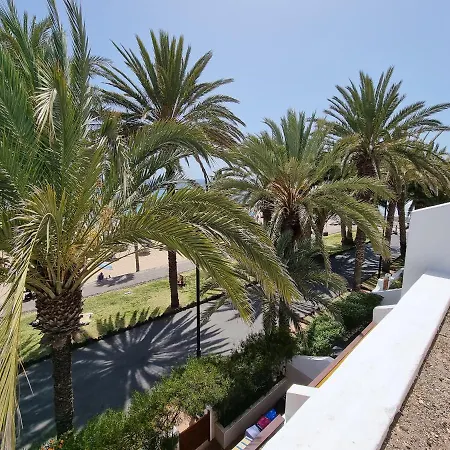 Duplex No 6 Directly At The Sea And Beach, Heated Pool, Wifi, Terrace Apartment
