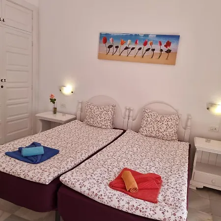 Duplex No 6 Directly At The Sea And Beach, Heated Pool, Wifi, Terrace Playa de las Americas (Tenerife)