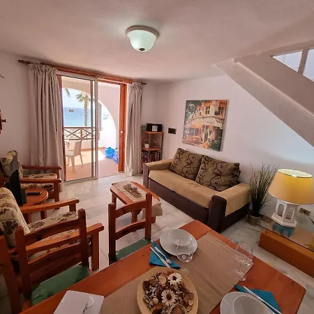 Apartment Duplex No 6 Directly At The Sea And Beach, Heated Pool, Wifi, Terrace Playa de las Americas (Tenerife)